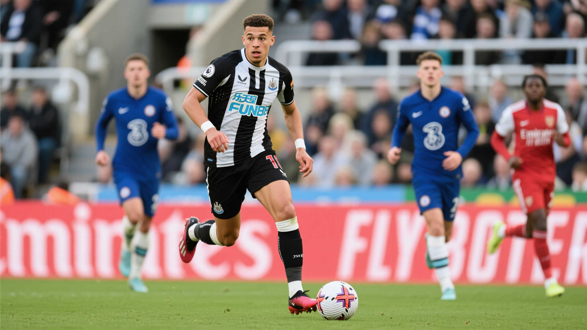 坚决打击 坚决打击